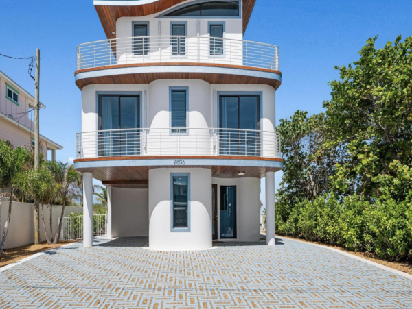 Anna Maria Island Four Bedroom Florida On The Beach!